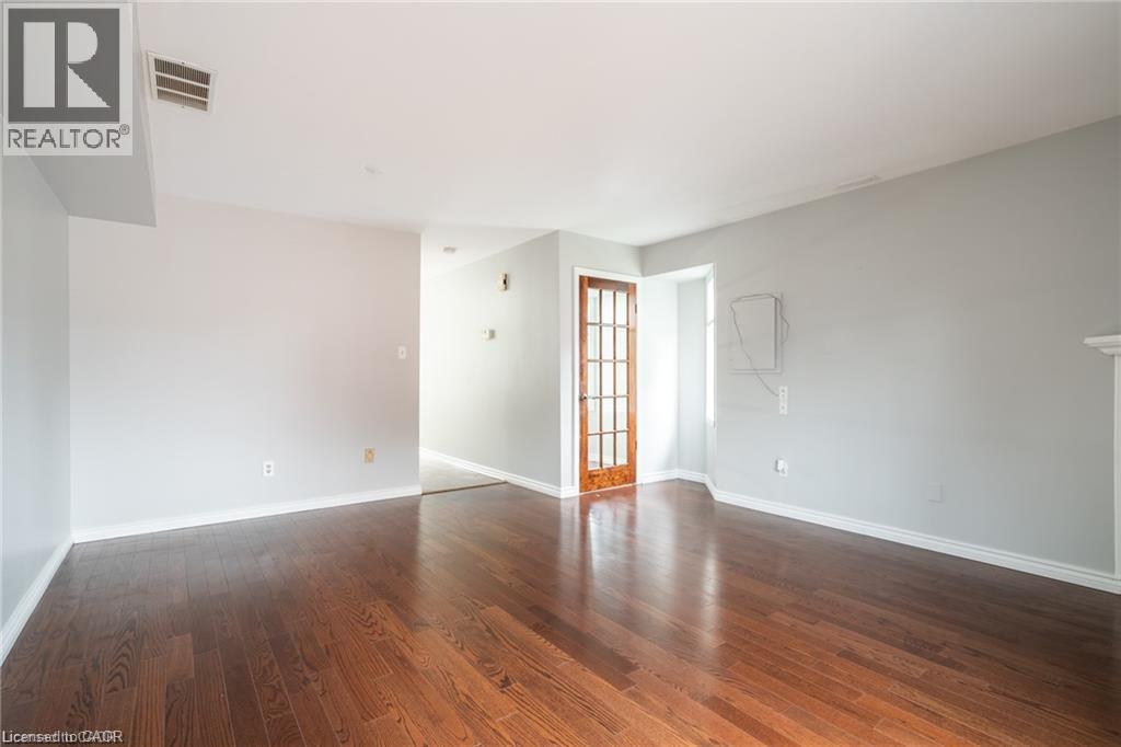 266 Limeridge Road E Unit# 1, Hamilton, Ontario  L9A 2S7 - Photo 6 - 40859031