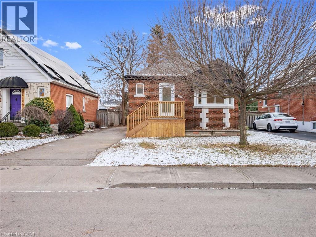 51 Woodbridge Road, Hamilton, Ontario  L8K 3C8 - Photo 2 - 40858826