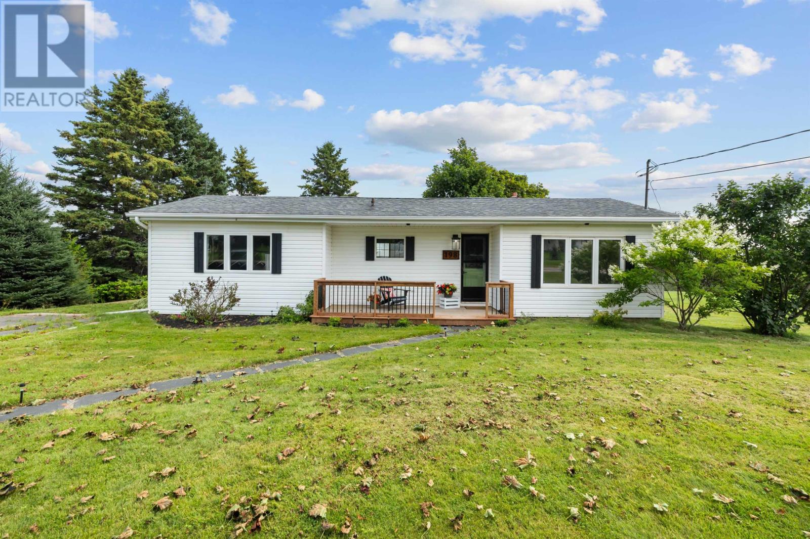 198 Lower Malpeque Road, Charlottetown, Prince Edward Island  C1E 1S5 - Photo 1 - 202621782