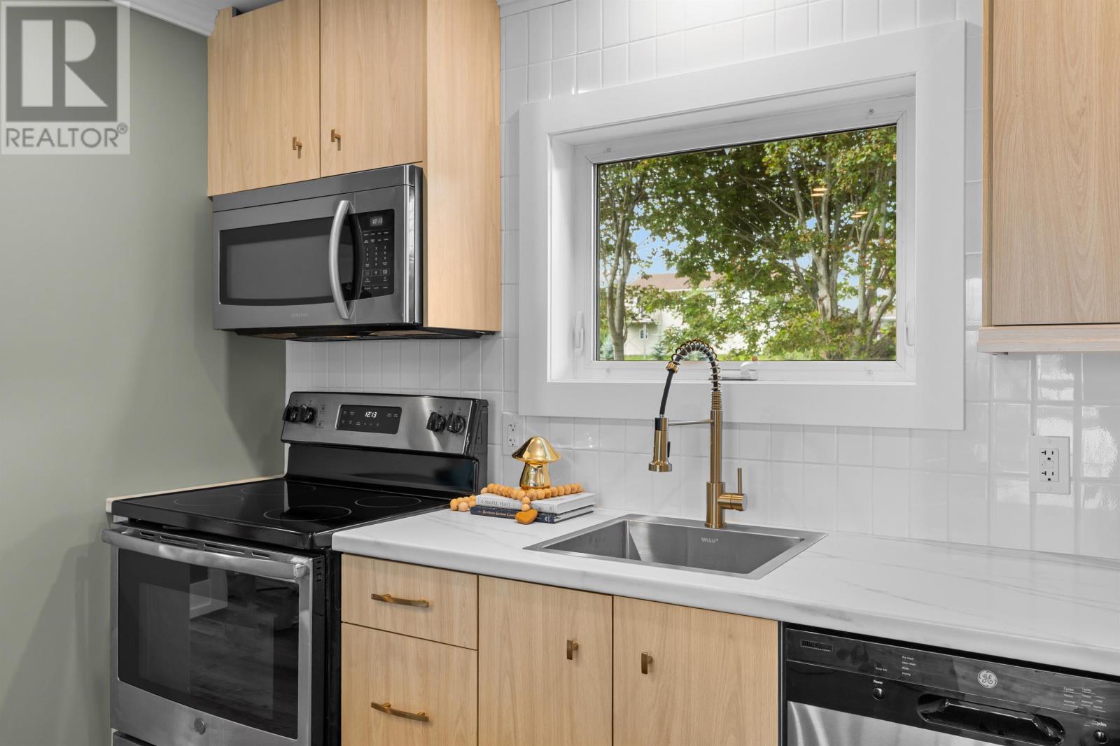 198 Lower Malpeque Road, Charlottetown, Prince Edward Island  C1E 1S5 - Photo 17 - 202621782