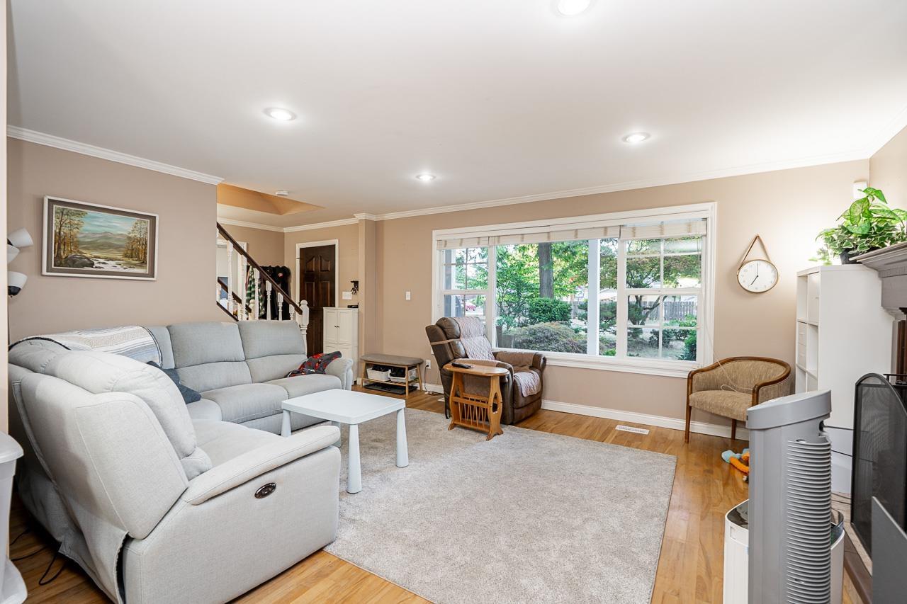 19860 35 Avenue, Langley, British Columbia  V3A 2P6 - Photo 8 - R3159159