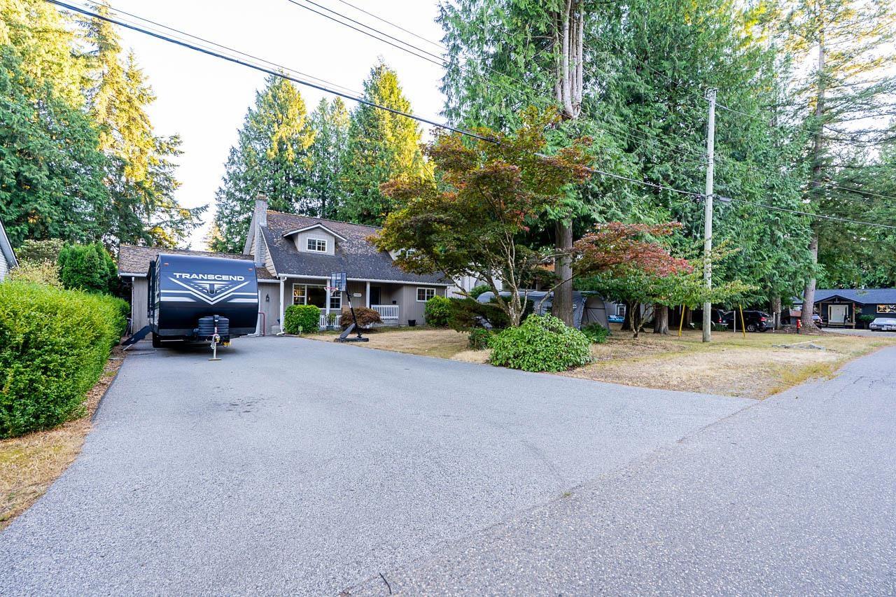 19860 35 Avenue, Langley, British Columbia  V3A 2P6 - Photo 2 - R3159159