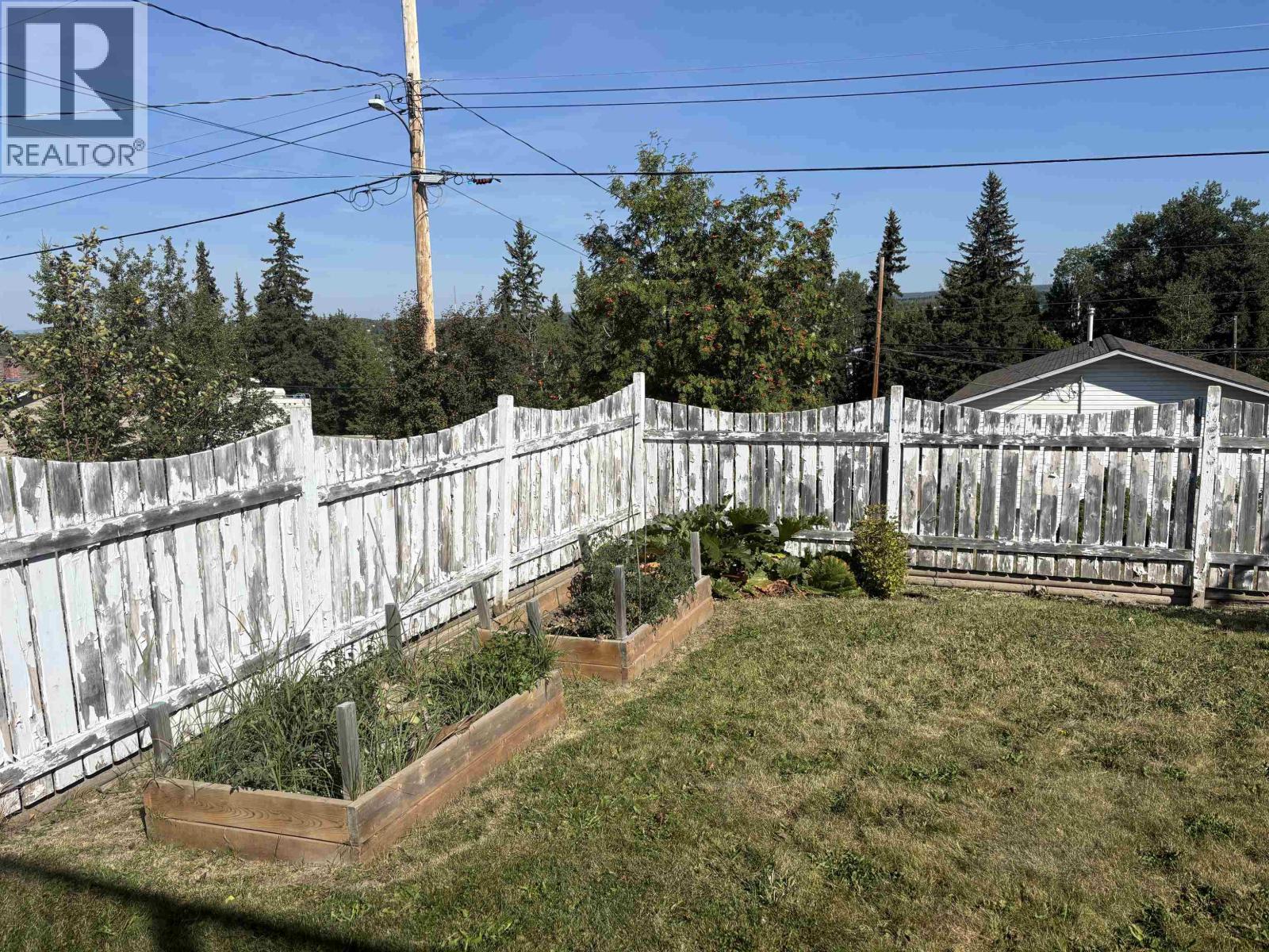 113 W Fifth Street, Vanderhoof, British Columbia  V0J 3A0 - Photo 37 - R3158546