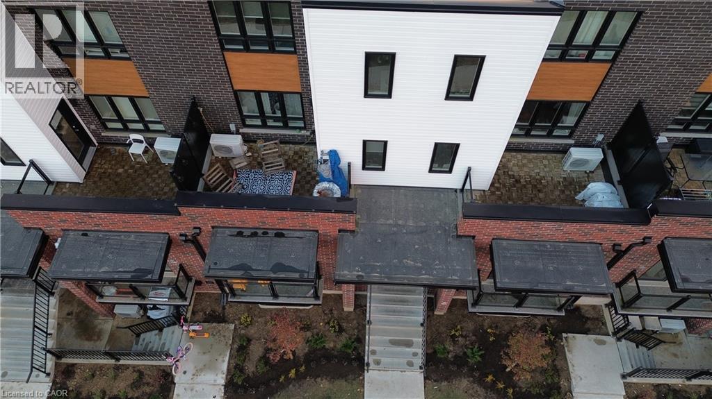 287 CHAPEL HILL Drive, Kitchener, Ontario