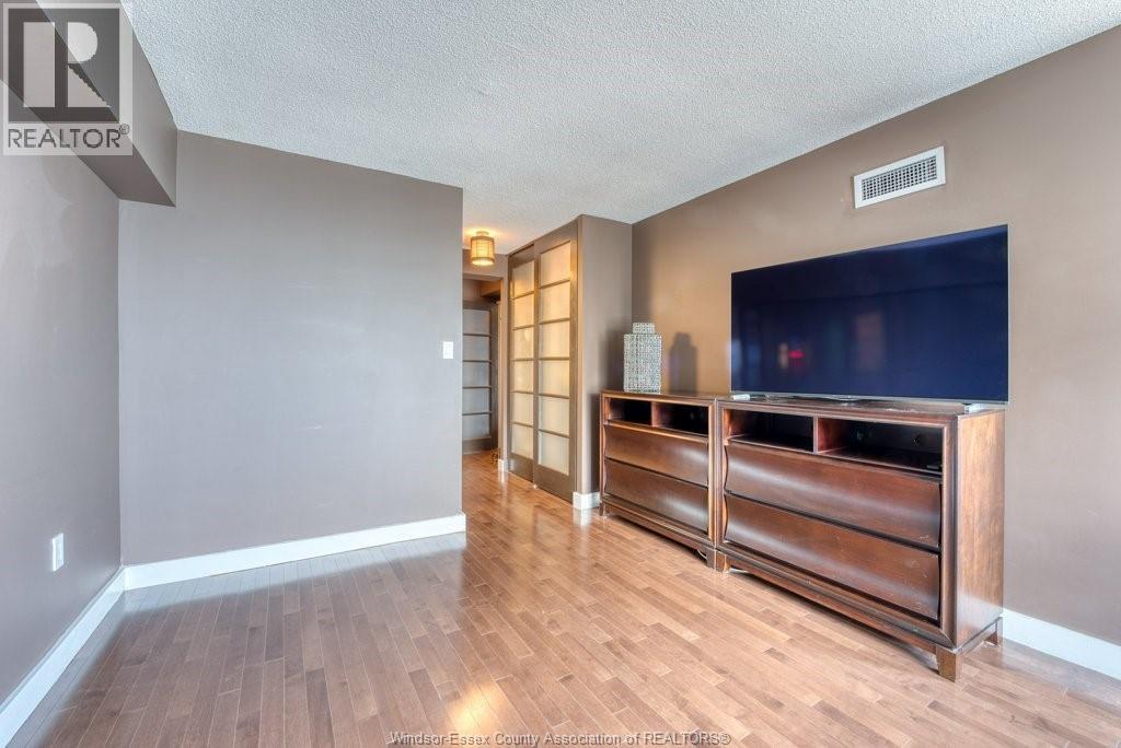 75 Riverside Drive East Unit# 1204, Windsor, Ontario  N9A 7C4 - Photo 28 - 26021021