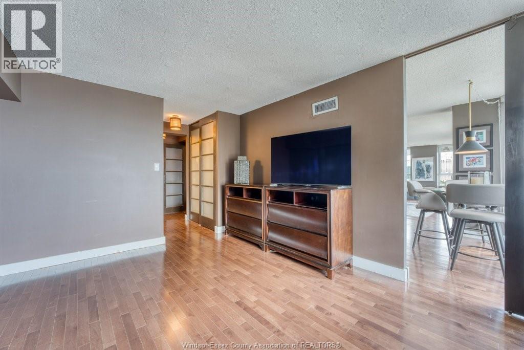75 Riverside Drive East Unit# 1204, Windsor, Ontario  N9A 7C4 - Photo 27 - 26021021