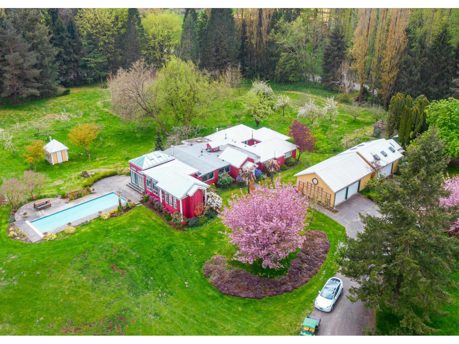 462 248 Street, Langley, British Columbia  V4W 2H2 - Photo 2 - R3158679