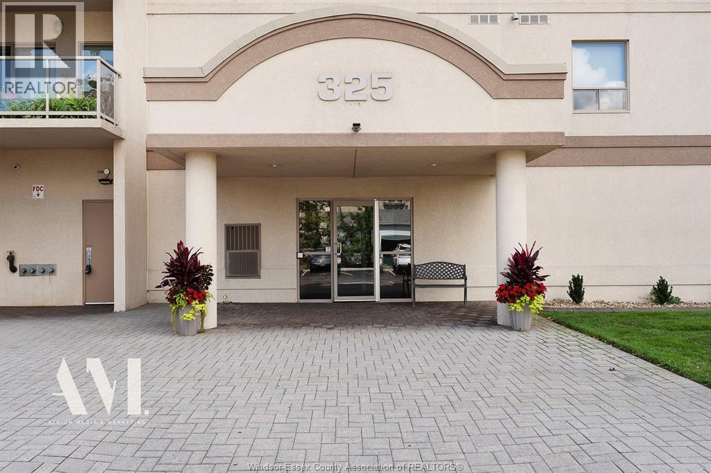 325 Village Grove Unit# 306, Tecumseh, Ontario  N8N 0B1 - Photo 3 - 26021046