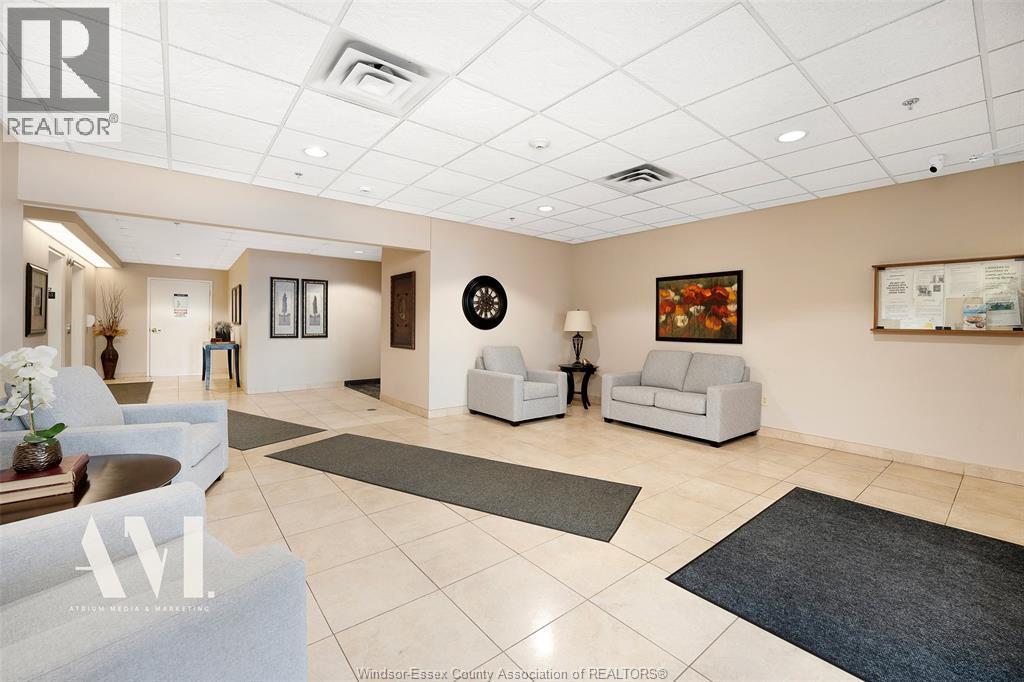 325 Village Grove Unit# 306, Tecumseh, Ontario  N8N 0B1 - Photo 4 - 26021046