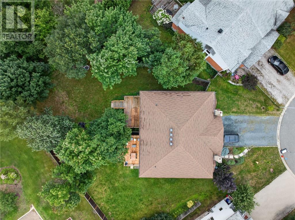 60 Radcliff Park, Sudbury, Ontario  P3E 5Y5 - Photo 3 - 2130063