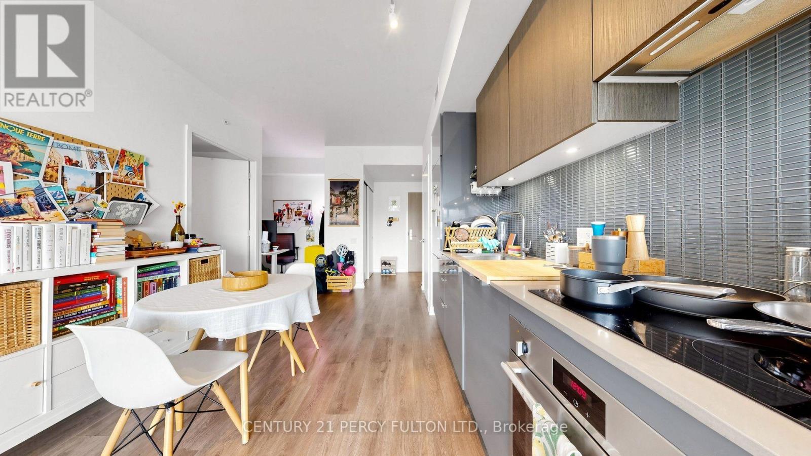 4207 - 161 Roehampton Avenue, Toronto, Ontario  M4P 1P9 - Photo 13 - C13700388