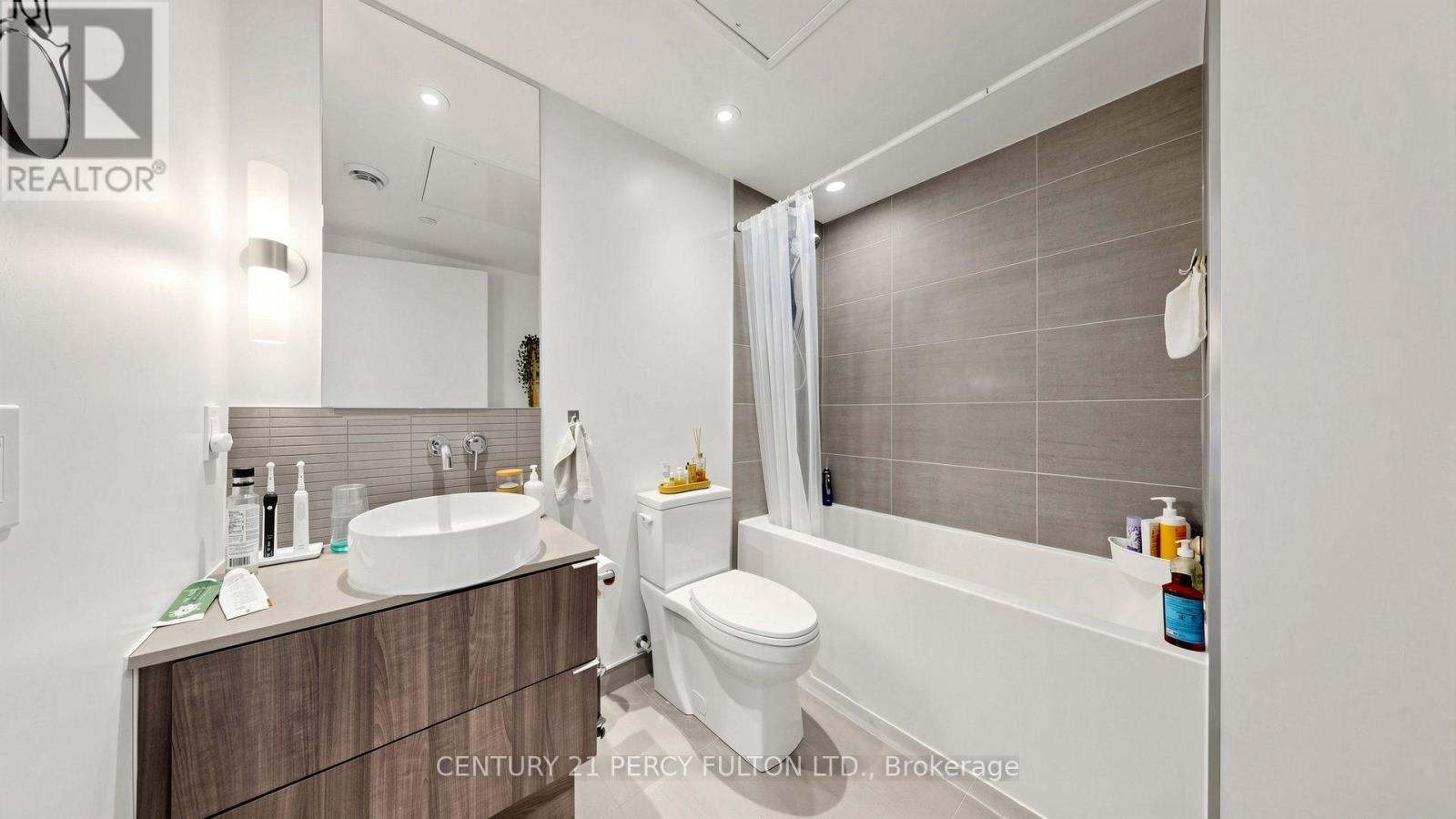 4207 - 161 Roehampton Avenue, Toronto, Ontario  M4P 1P9 - Photo 25 - C13700388