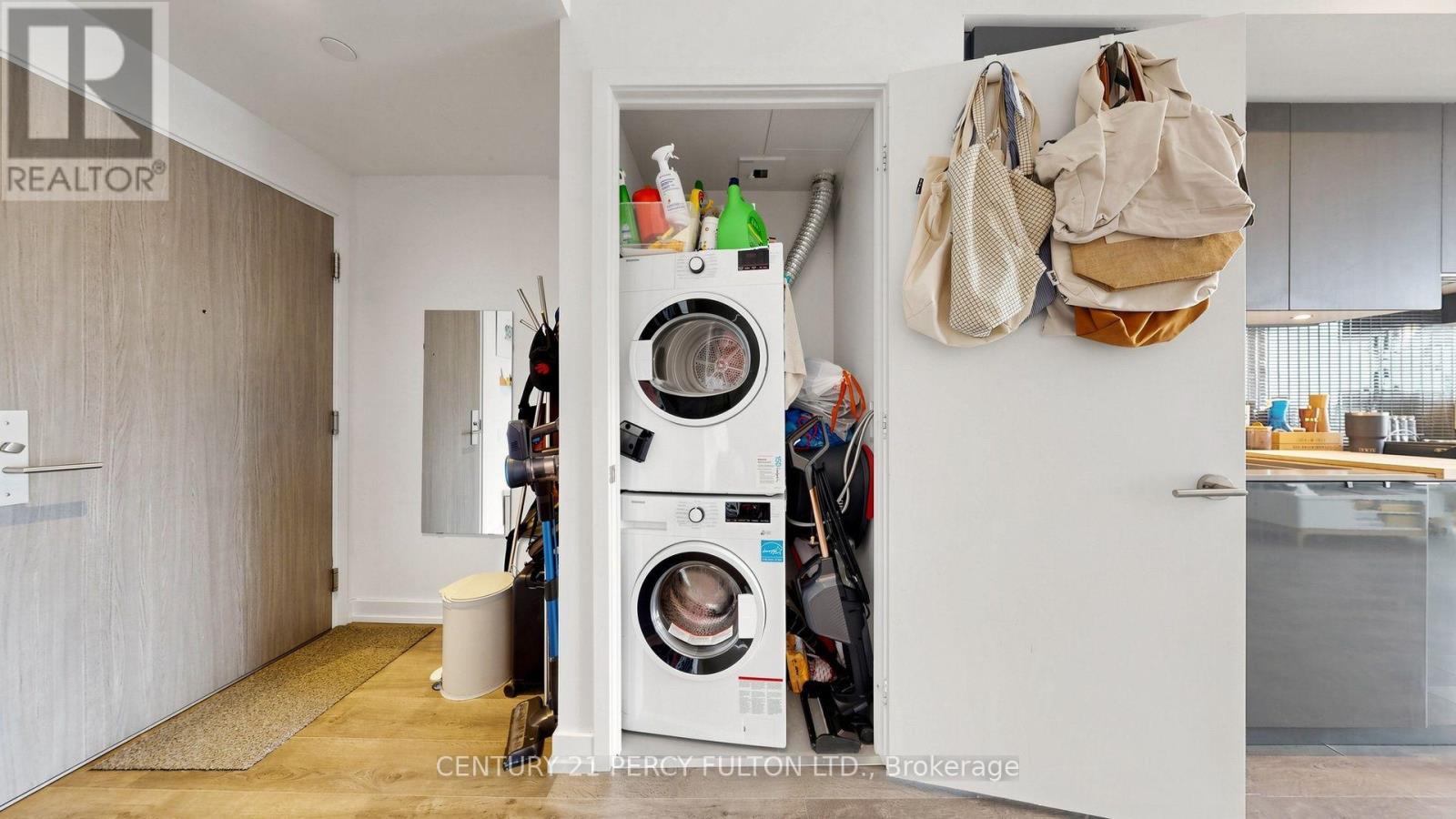 4207 - 161 Roehampton Avenue, Toronto, Ontario  M4P 1P9 - Photo 27 - C13700388