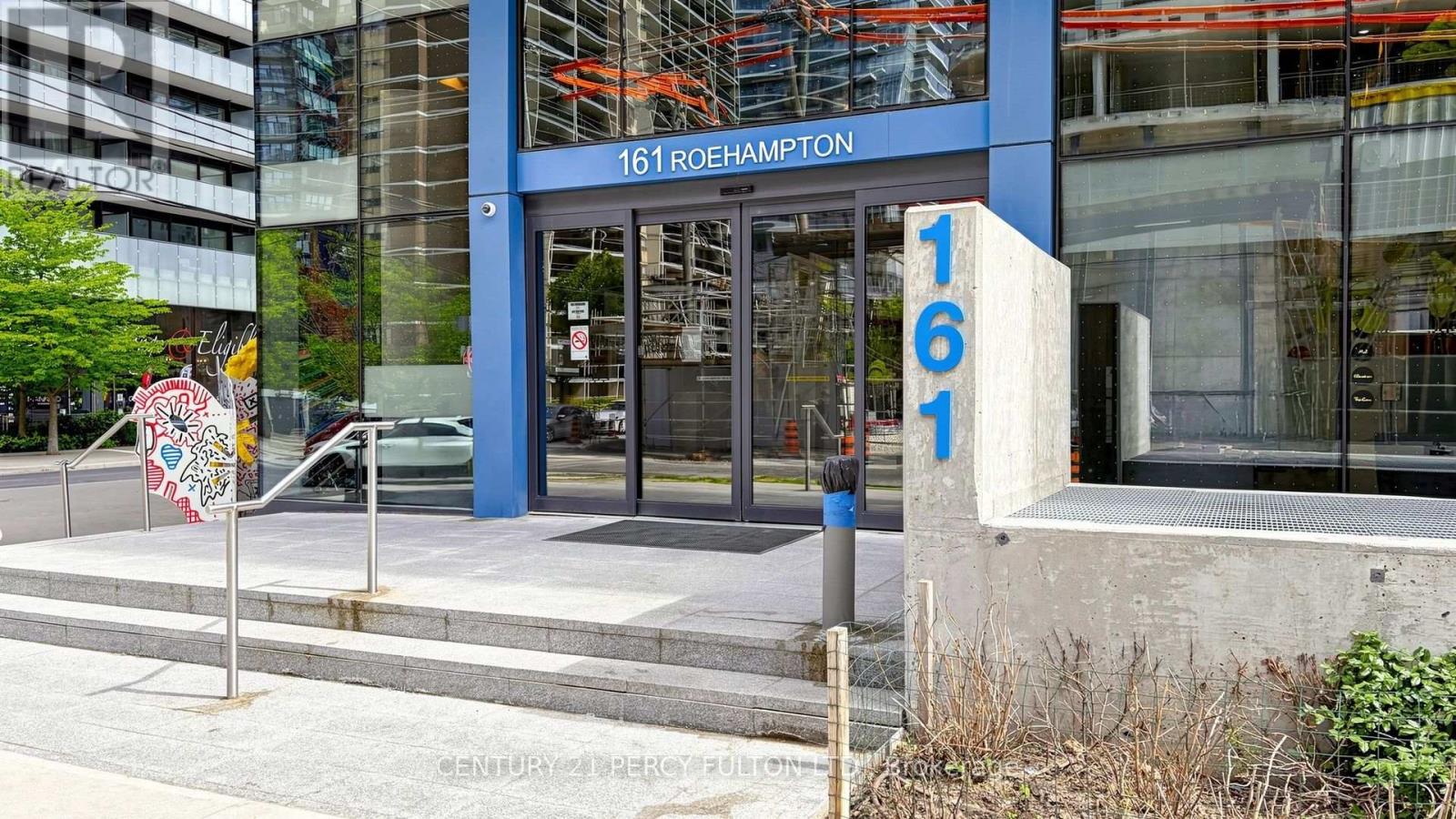 4207 - 161 Roehampton Avenue, Toronto, Ontario  M4P 1P9 - Photo 4 - C13700388