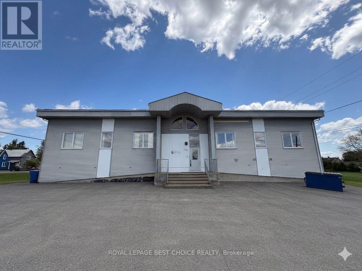 379 LAKEVIEW AVENUE, Temiskaming Shores, Ontario