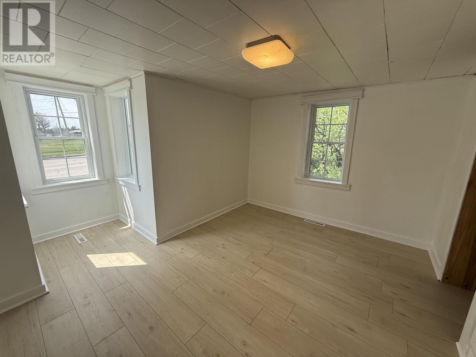 165 Third St, Dryden, Ontario  P8N 2V9 - Photo 11 - TB2601271