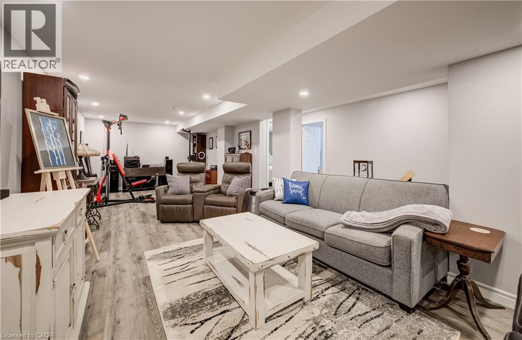 21 Loma Drive, Stoney Creek, Ontario  L8G 2W6 - Photo 33 - 40858610