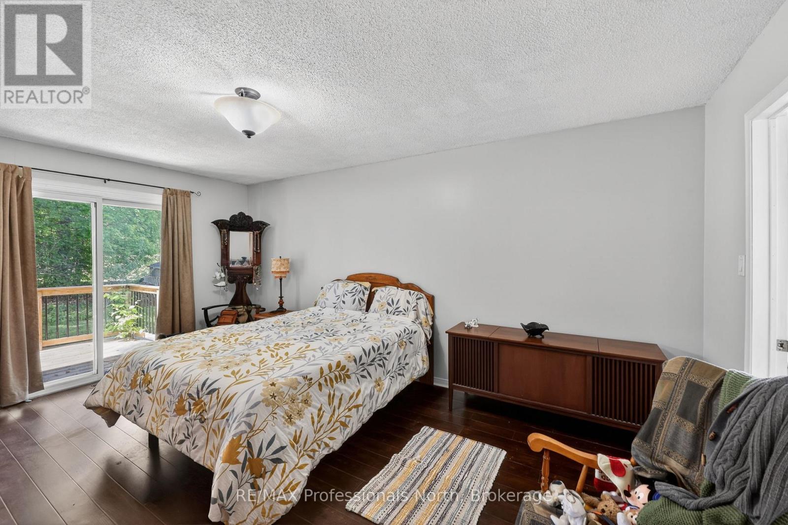 48 Fairway Crescent, Wasaga Beach, Ontario  L9Z 1B8 - Photo 17 - S13721814