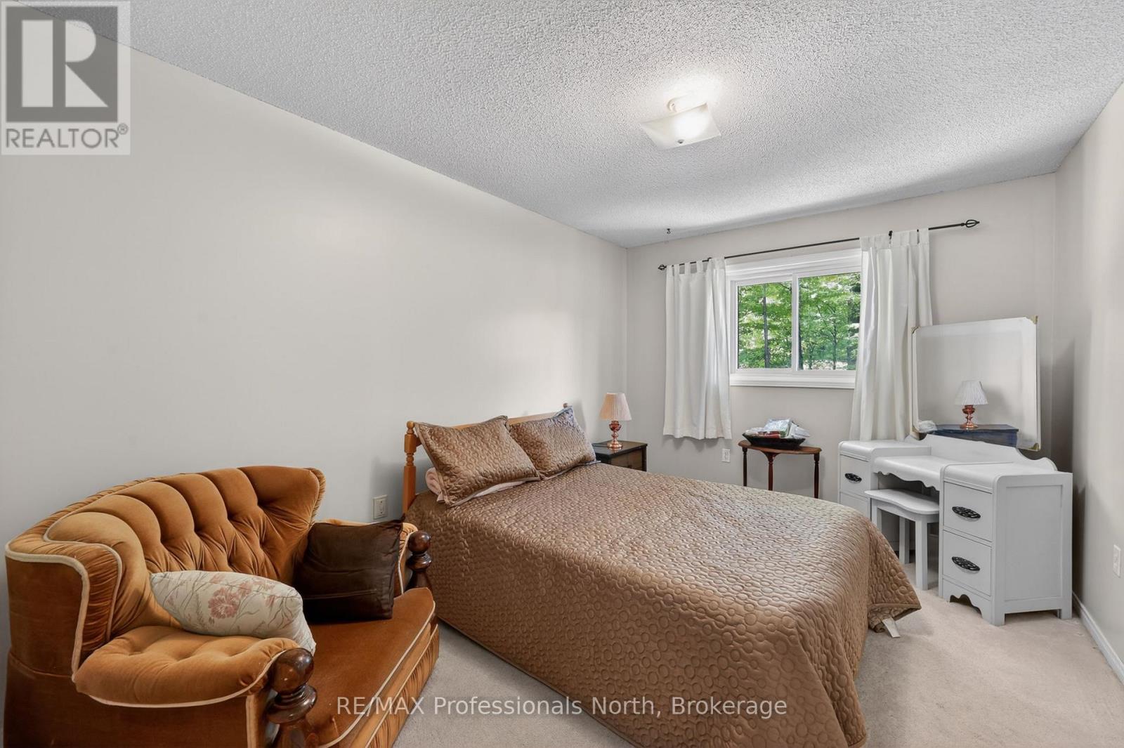 48 Fairway Crescent, Wasaga Beach, Ontario  L9Z 1B8 - Photo 20 - S13721814