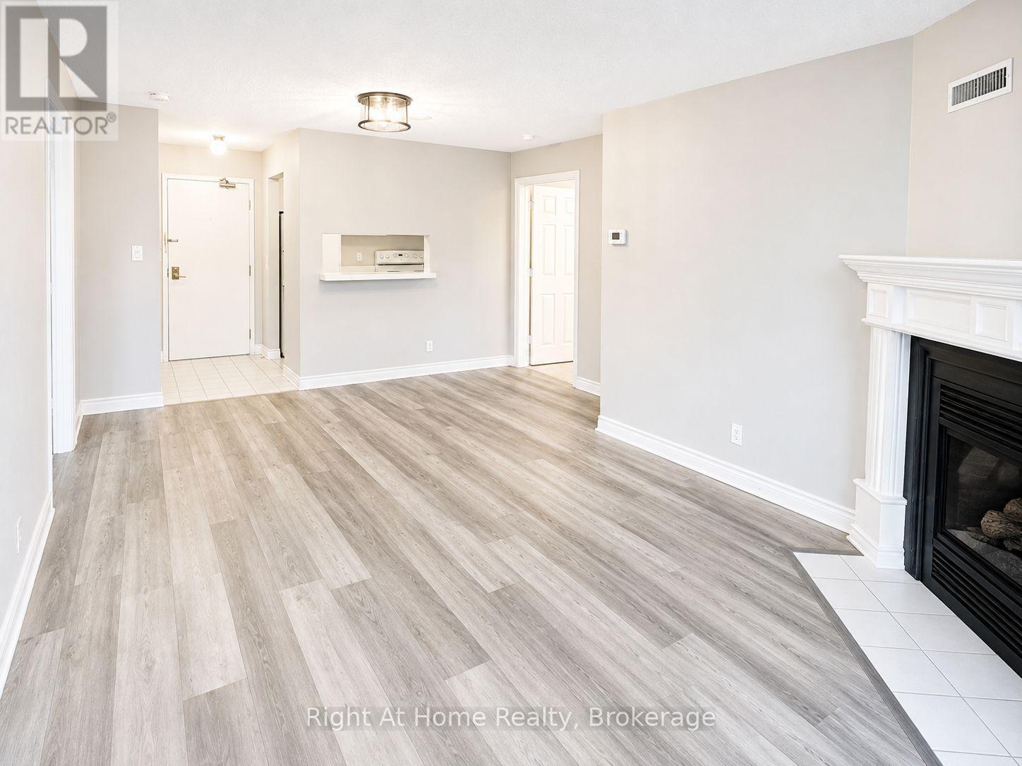 310 - 195 Lake Driveway W, Ajax, Ontario  L1S 7H7 - Photo 6 - E13721786