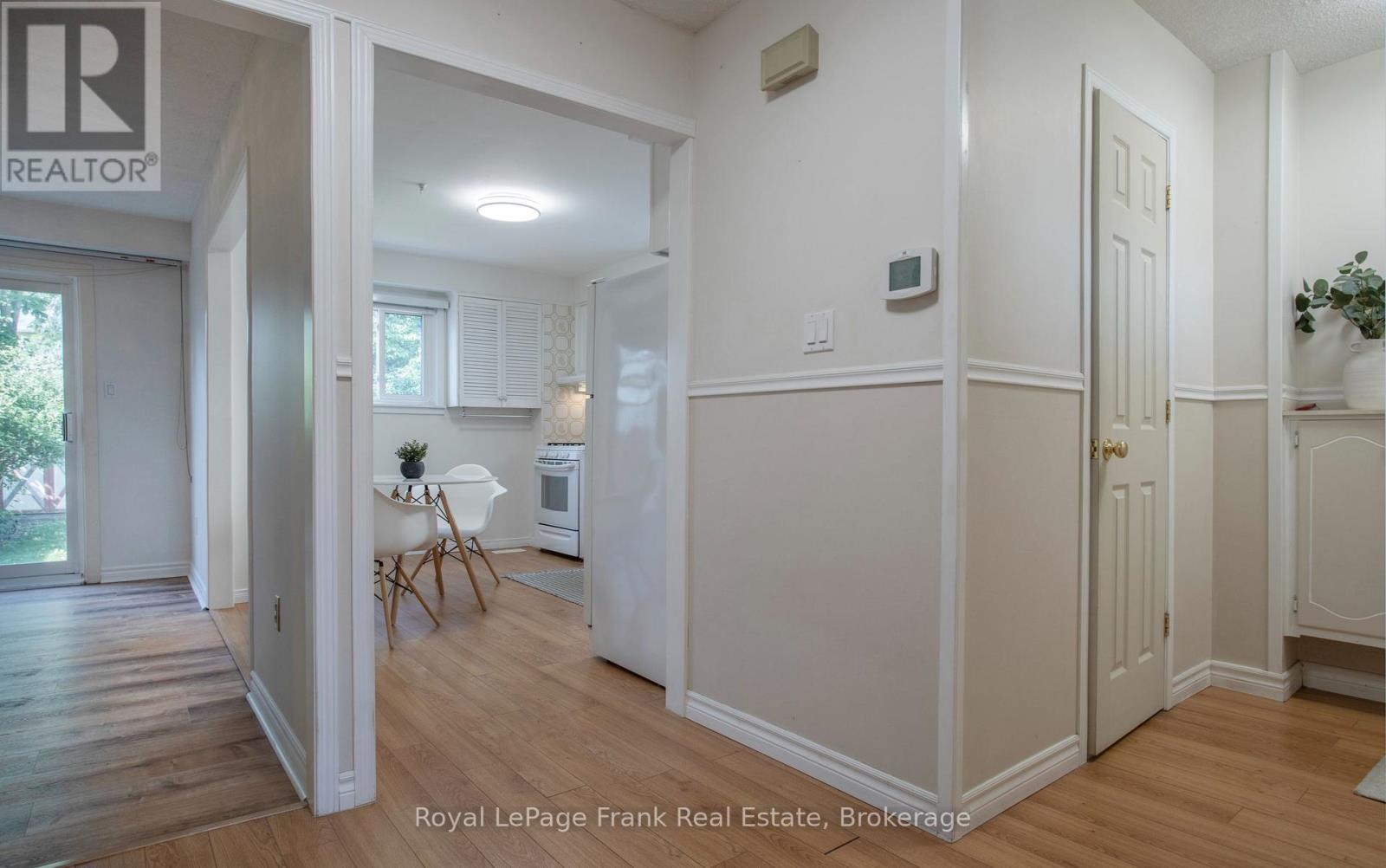 1268 Northmount Street, Oshawa, Ontario  L1G 7M8 - Photo 11 - E13721838