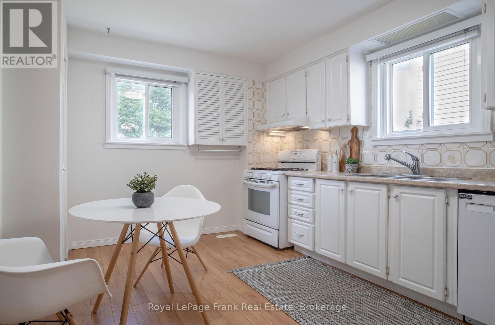 1268 Northmount Street, Oshawa, Ontario  L1G 7M8 - Photo 19 - E13721838