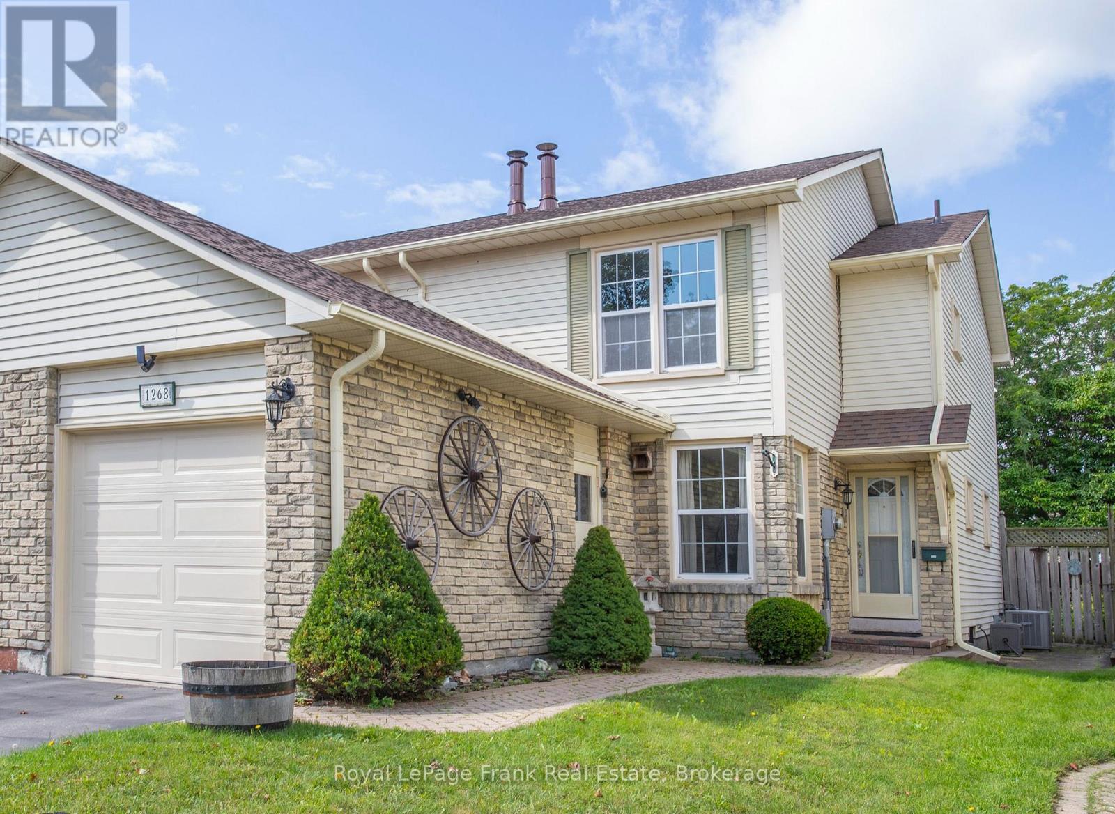 1268 Northmount Street, Oshawa, Ontario  L1G 7M8 - Photo 3 - E13721838