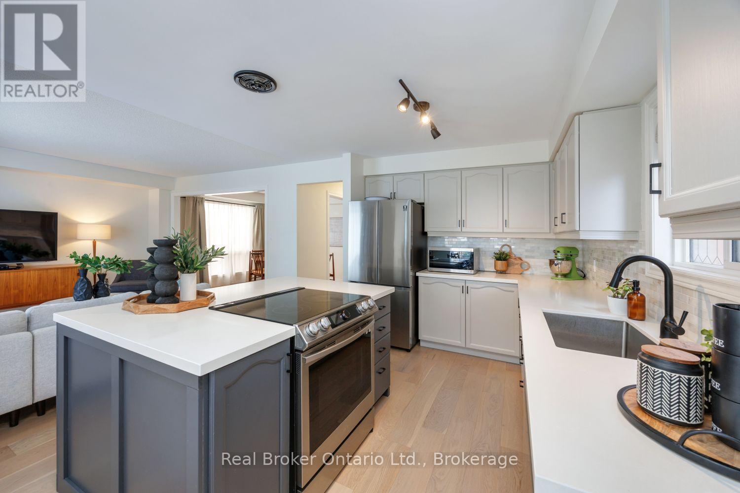 20 Wilkins Crescent, Clarington, Ontario  L1E 3B8 - Photo 13 - E13721902