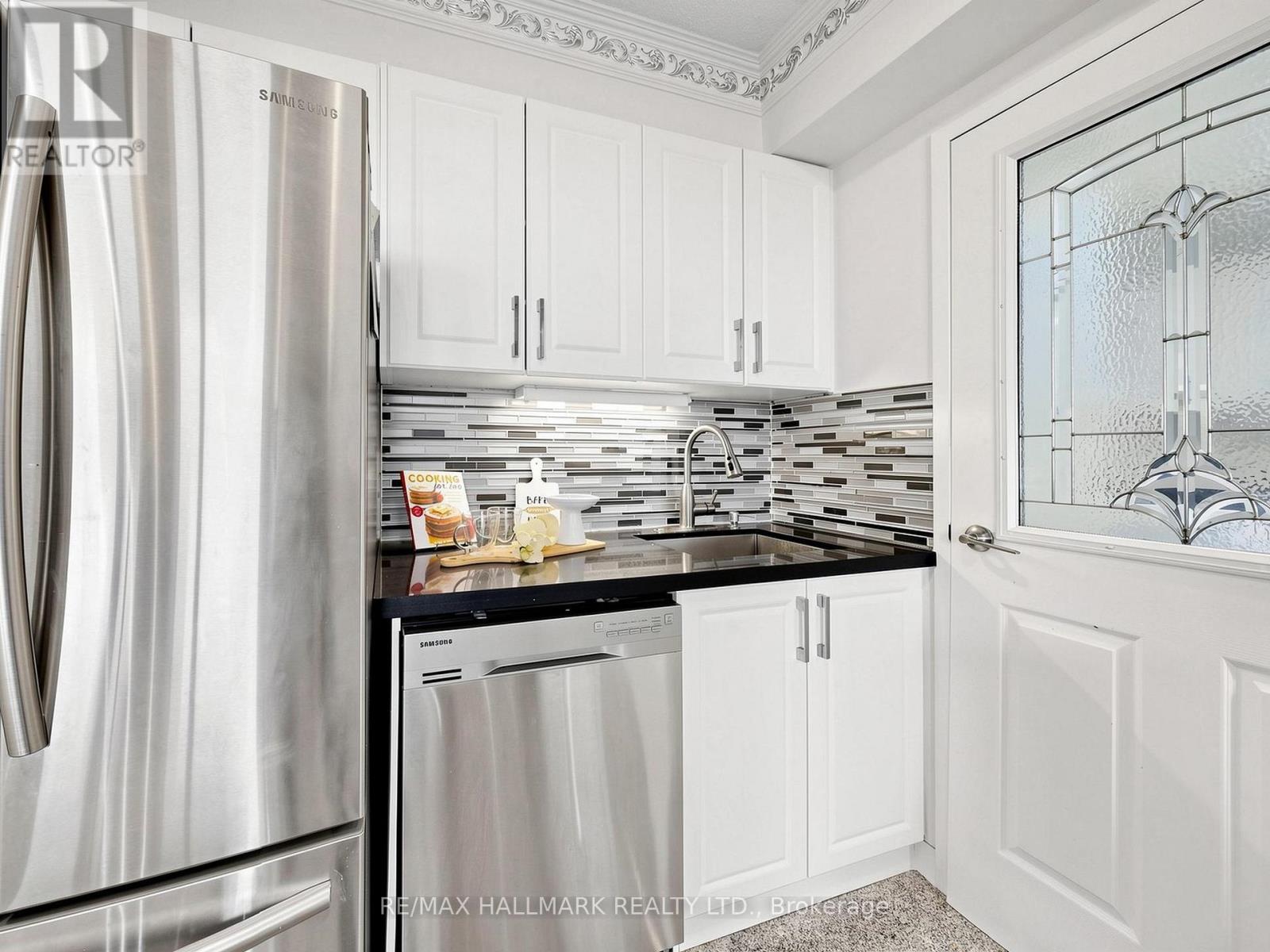1609 - 5 Parkway Forest Drive, Toronto, Ontario  M2J 1L2 - Photo 12 - C13721710