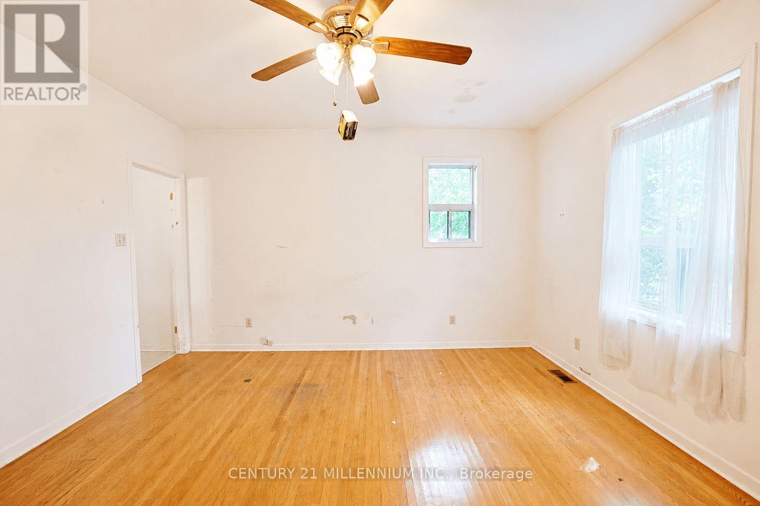 169 Ranee Avenue, Toronto, Ontario  M6A 1N3 - Photo 13 - C13721736