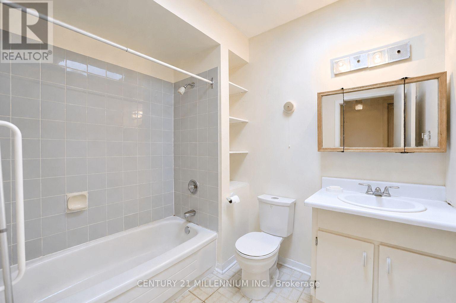 169 Ranee Avenue, Toronto, Ontario  M6A 1N3 - Photo 16 - C13721736