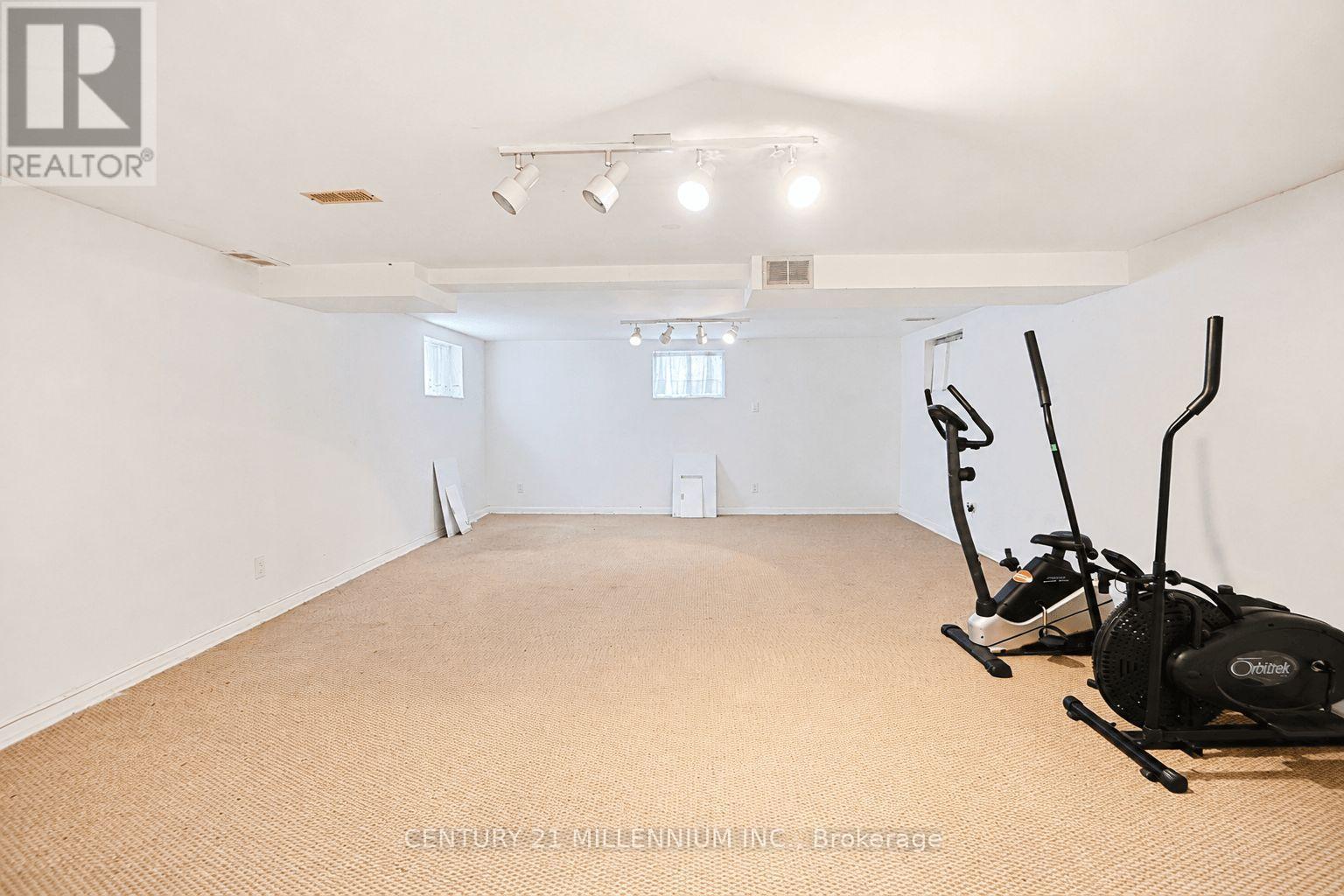 169 Ranee Avenue, Toronto, Ontario  M6A 1N3 - Photo 22 - C13721736