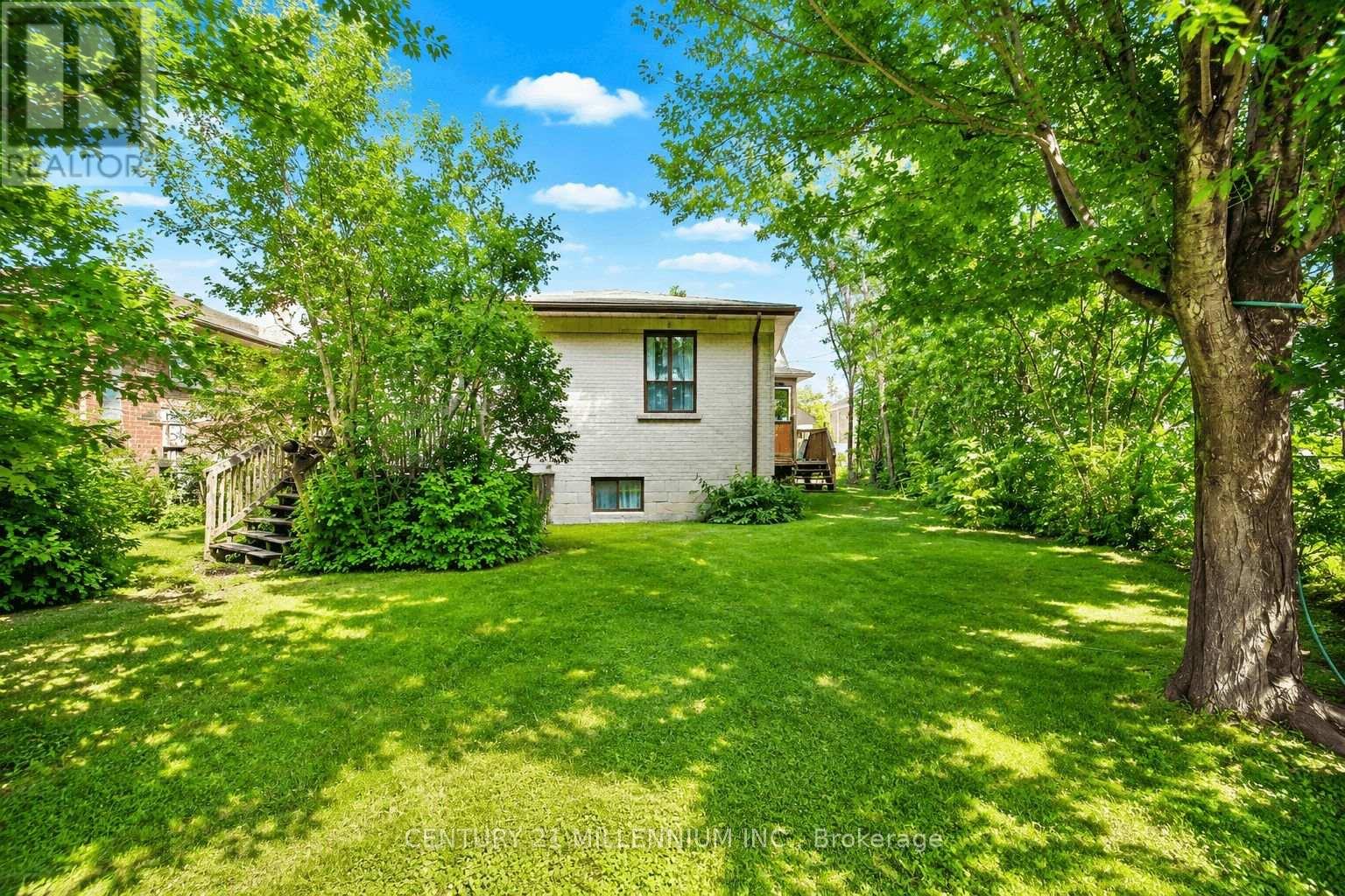169 Ranee Avenue, Toronto, Ontario  M6A 1N3 - Photo 27 - C13721736