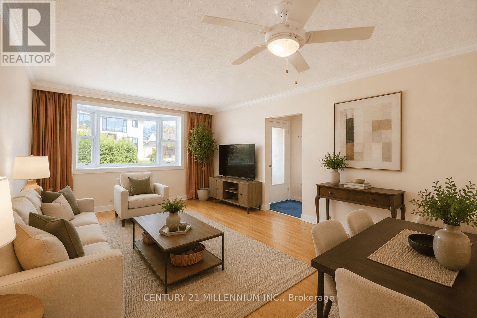 169 Ranee Avenue, Toronto, Ontario  M6A 1N3 - Photo 5 - C13721736