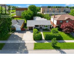 169 RANEE AVENUE, Toronto, Ontario