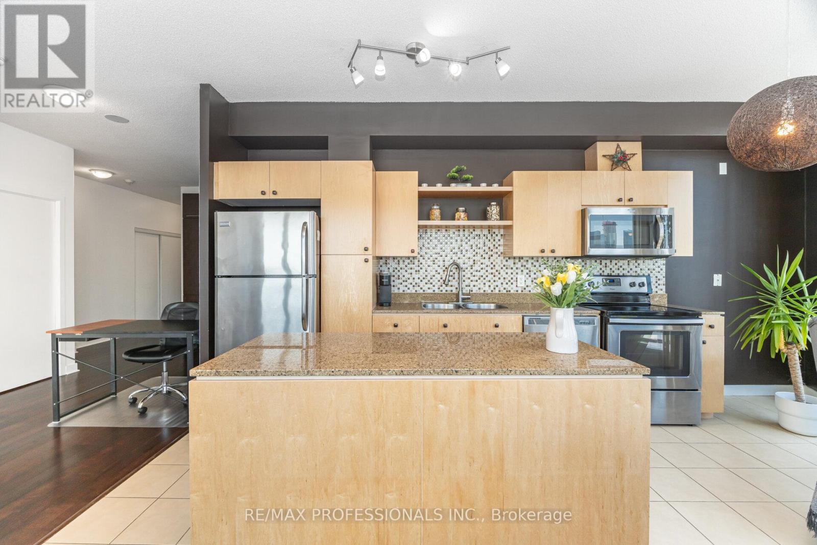 3303 - 361 Front Street W, Toronto, Ontario  M5V 3R5 - Photo 13 - C13721832