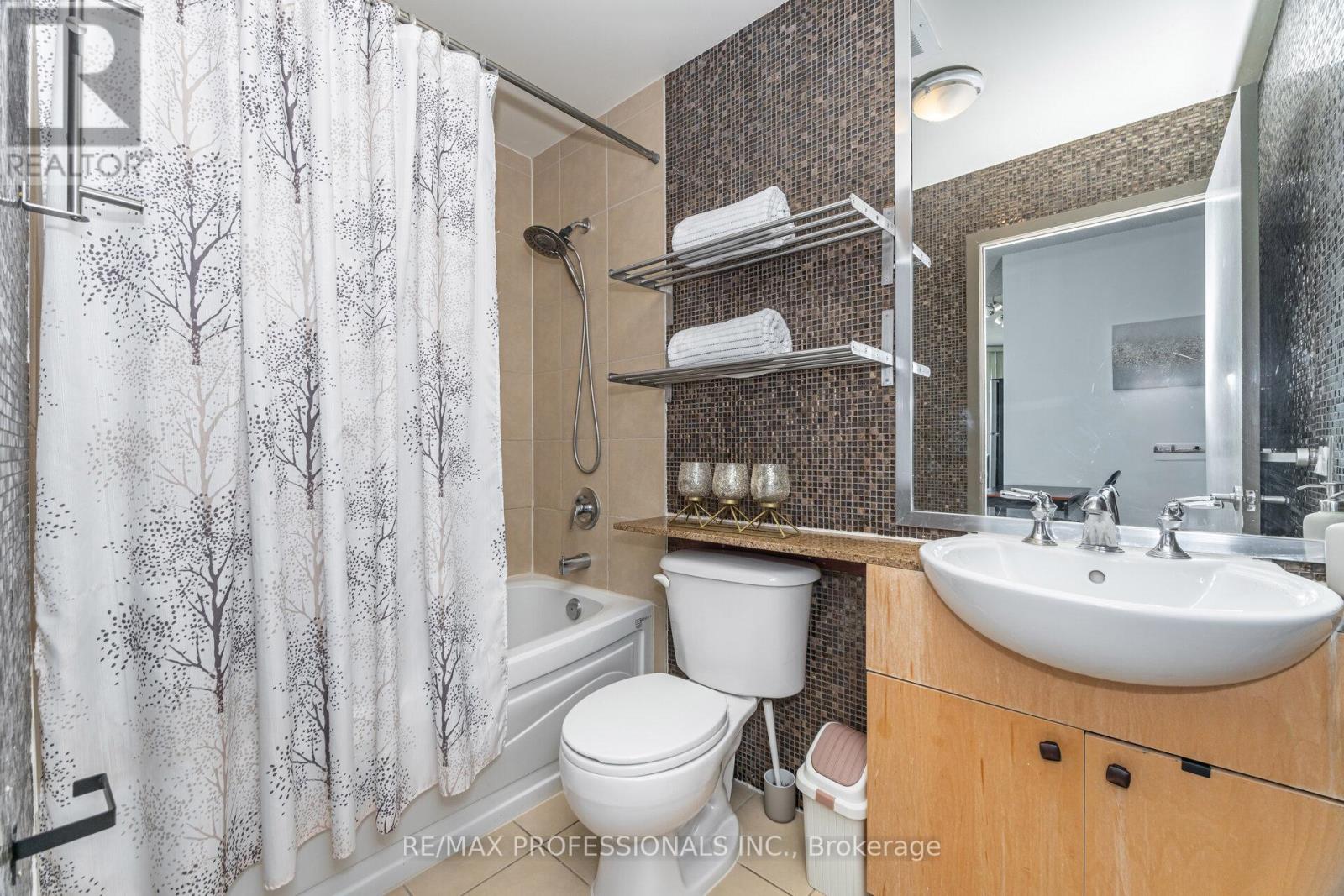 3303 - 361 Front Street W, Toronto, Ontario  M5V 3R5 - Photo 25 - C13721832