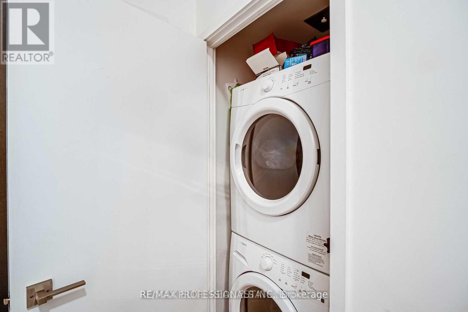 330 - 20 Minowan Miikan Lane, Toronto, Ontario  M6J 1M3 - Photo 5 - C13721834