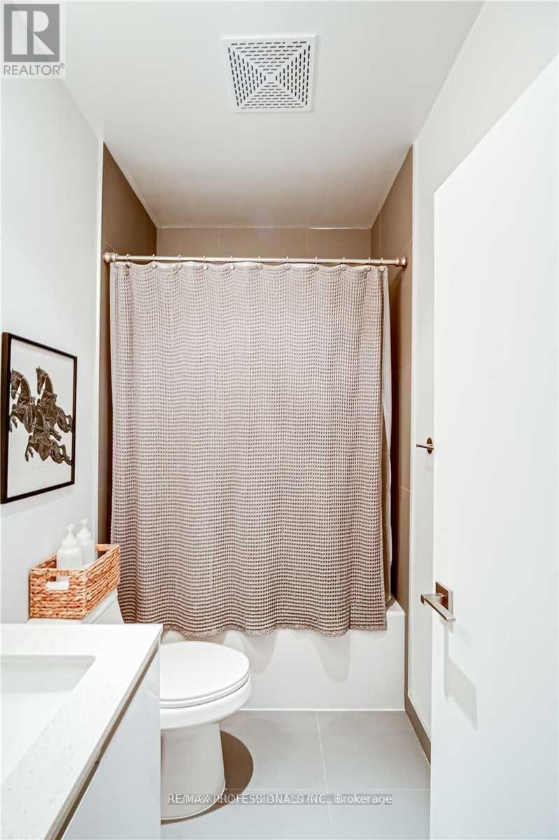 330 - 20 Minowan Miikan Lane, Toronto, Ontario  M6J 1M3 - Photo 7 - C13721834