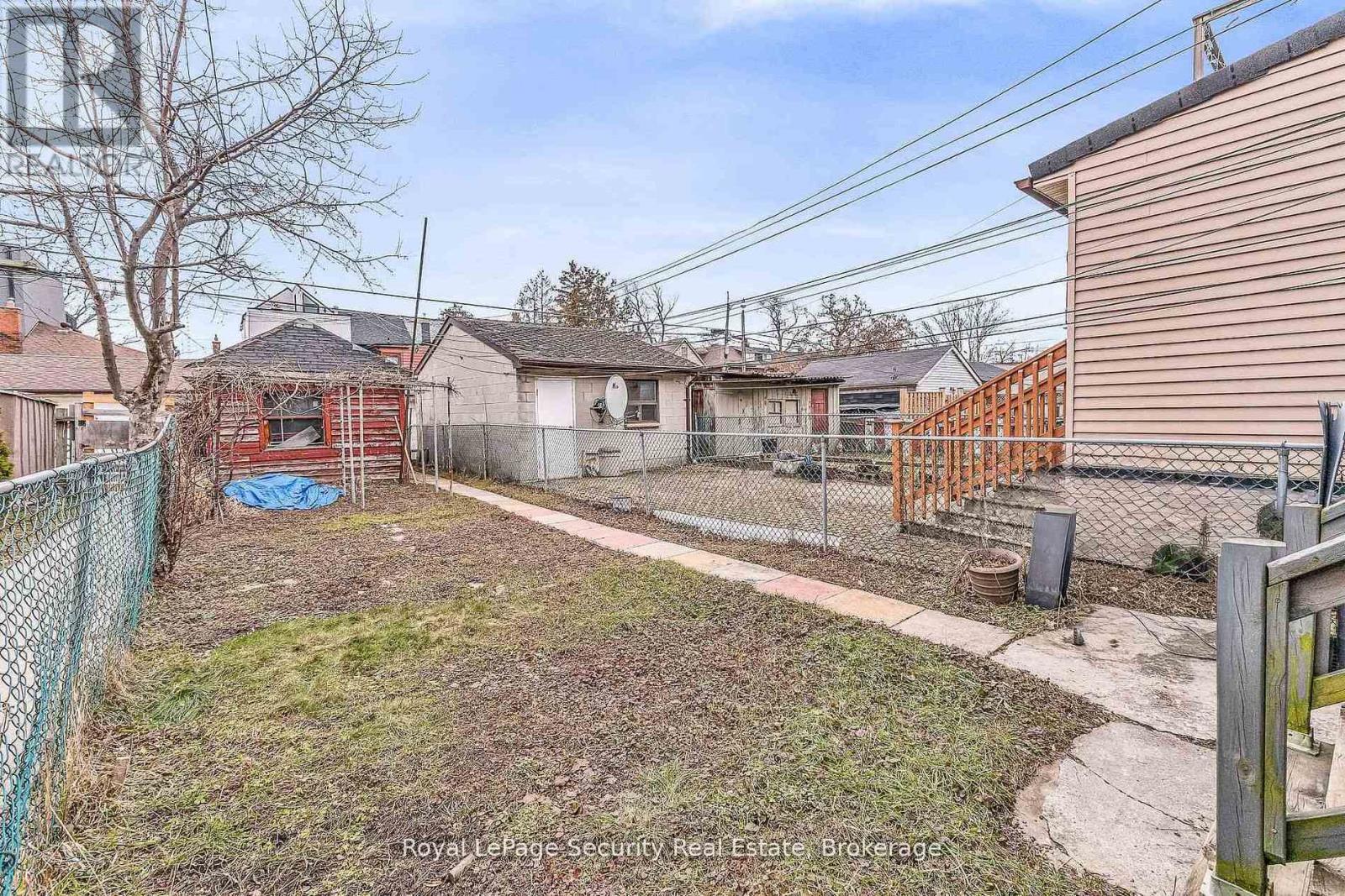667 Ossington Avenue, Toronto, Ontario  M6G 3T6 - Photo 47 - C13721874