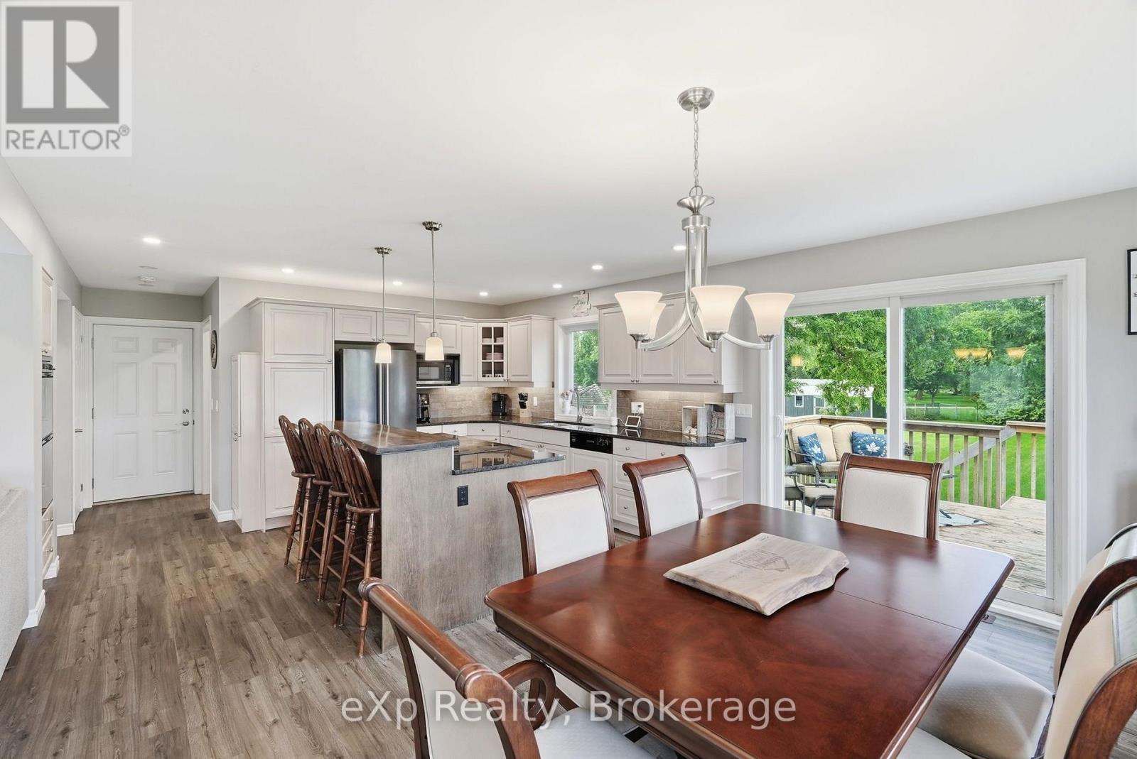 324 David Winkler Parkway, West Grey, Ontario  N0G 2M0 - Photo 12 - X13721660