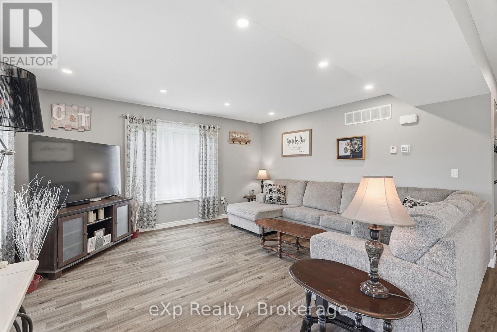 324 David Winkler Parkway, West Grey, Ontario  N0G 2M0 - Photo 14 - X13721660