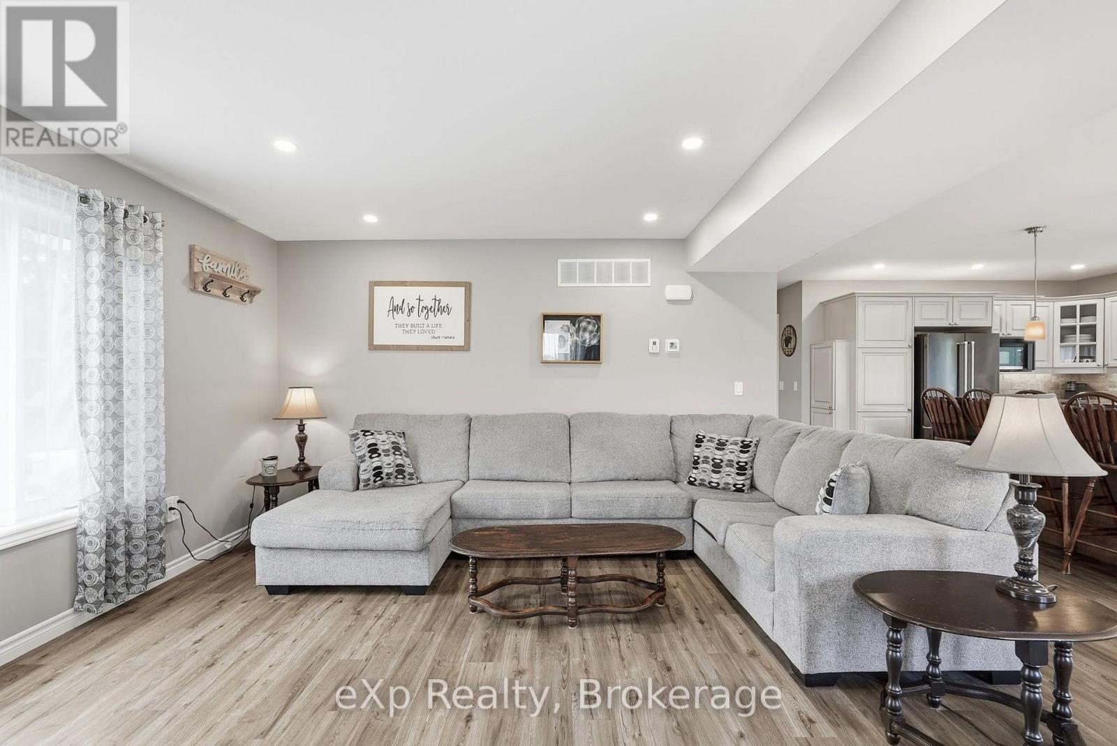 324 David Winkler Parkway, West Grey, Ontario  N0G 2M0 - Photo 15 - X13721660