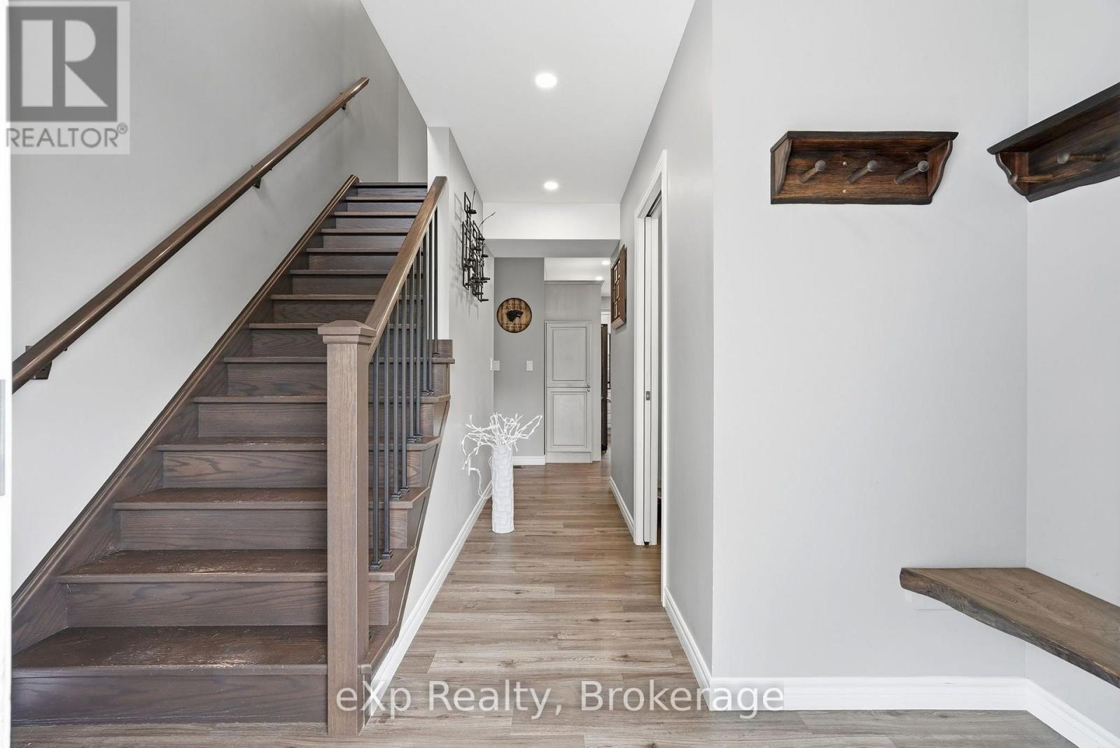 324 David Winkler Parkway, West Grey, Ontario  N0G 2M0 - Photo 5 - X13721660