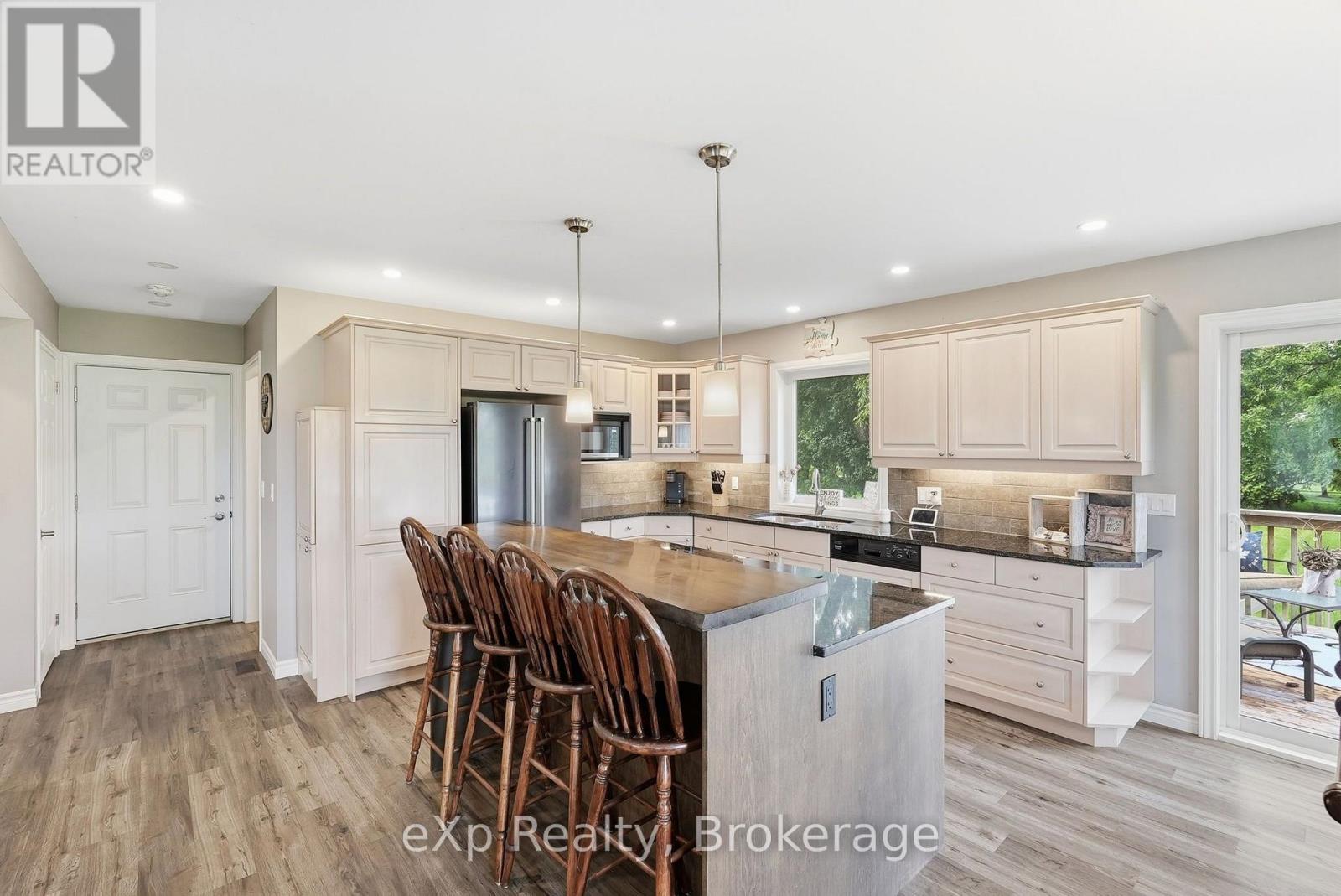 324 David Winkler Parkway, West Grey, Ontario  N0G 2M0 - Photo 9 - X13721660