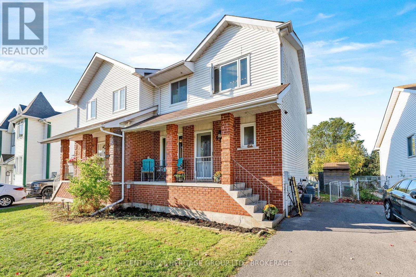 944 WARBURTON CRESCENT, Kingston, Ontario