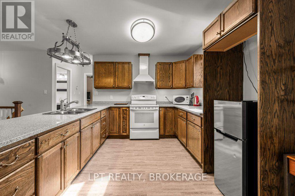 131 Leisure Point Road, Rideau Lakes, Ontario  K0G 1X0 - Photo 10 - X13721920