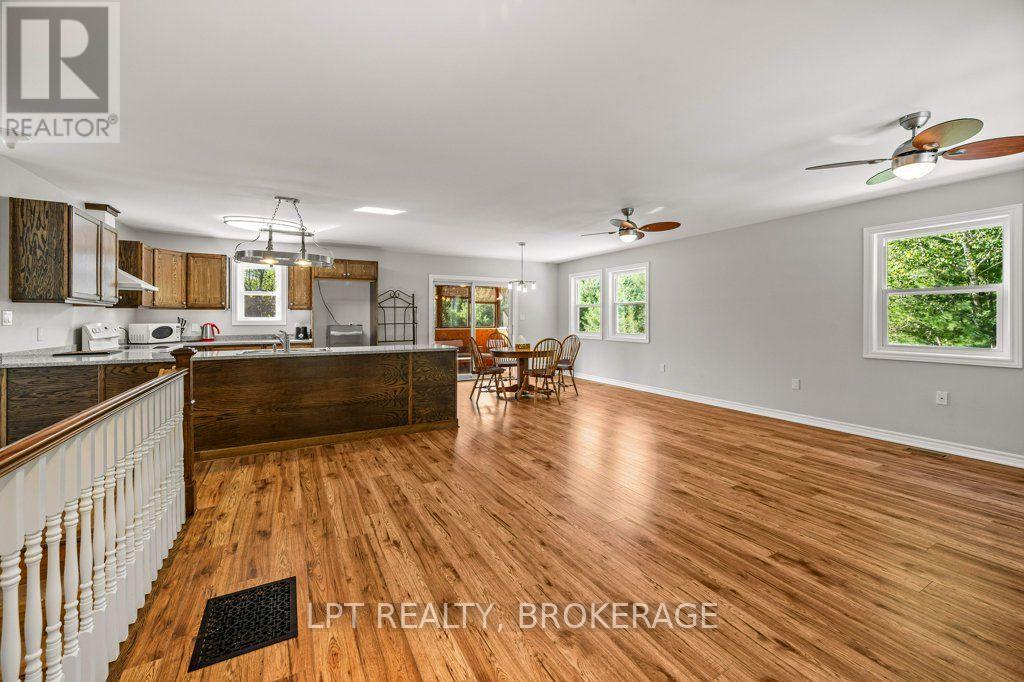 131 Leisure Point Road, Rideau Lakes, Ontario  K0G 1X0 - Photo 6 - X13721920