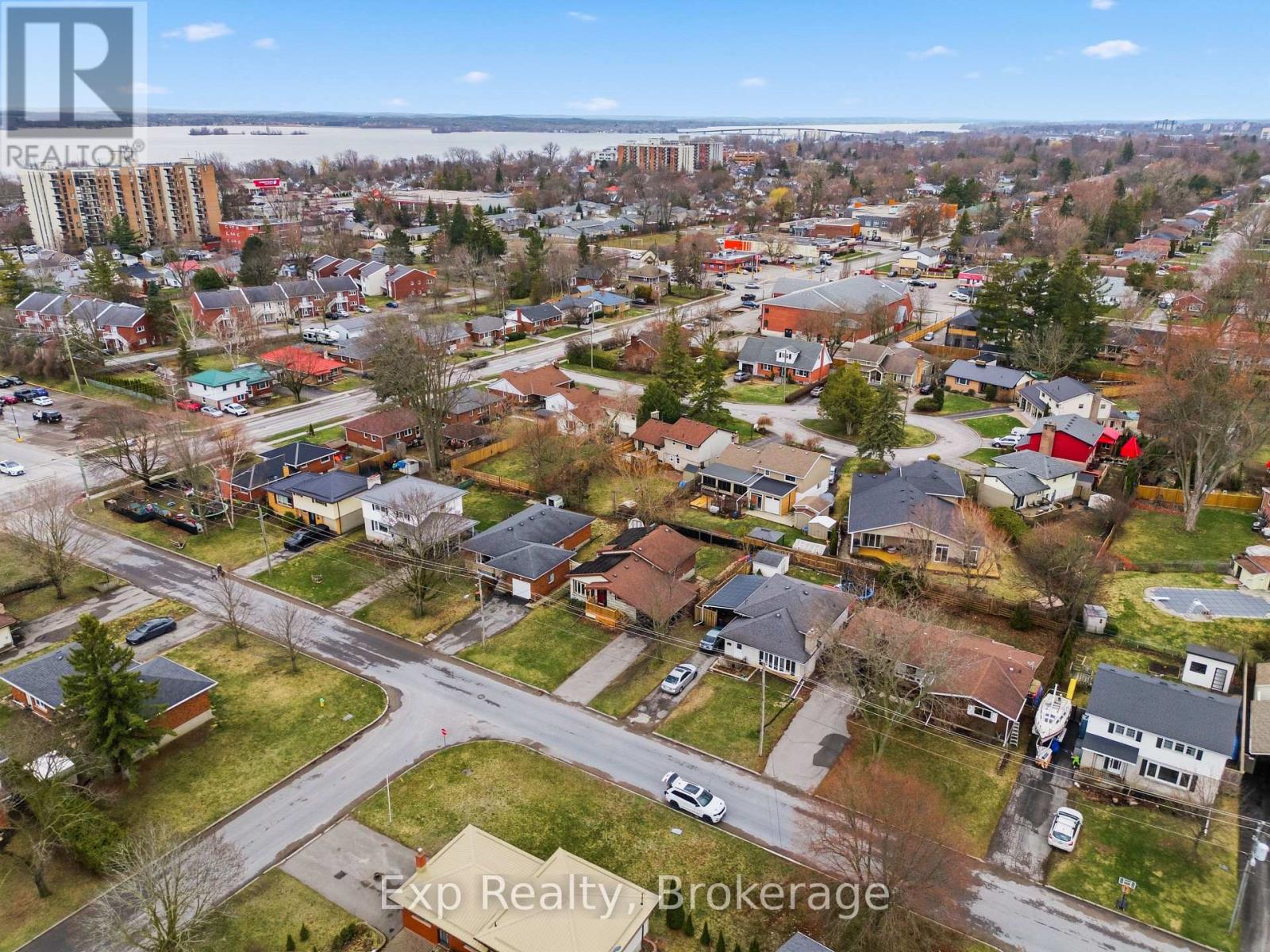 Lower Unit - 10 Plaza Square, Belleville, Ontario  K8N 4J3 - Photo 21 - X13721762