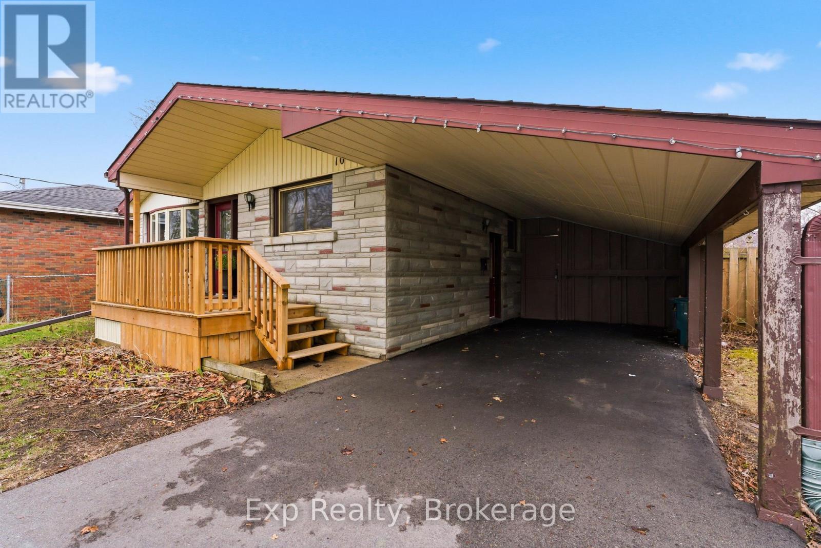 Lower Unit - 10 Plaza Square, Belleville, Ontario  K8N 4J3 - Photo 4 - X13721762